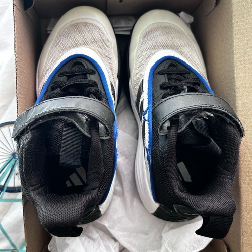Παπούτσια μπάσκετ Adidas Own the Game 3.0 μέγεθος 31 μεταχειρισμένα