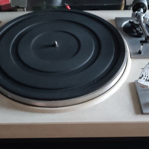 Kenwood KD-2055 turntable, vintage 70's model