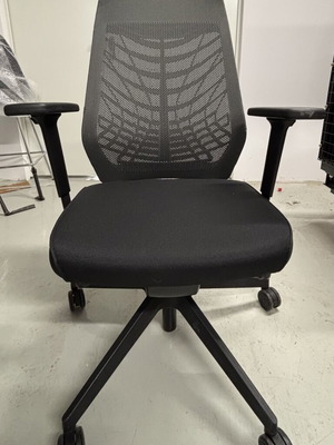 Interstuhl Pure Active Office Chairs pack of 10 like new