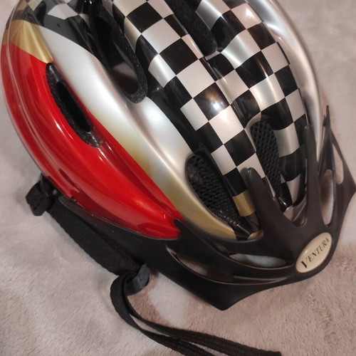 Ventura medium children's helmet in good condition 54-58cm