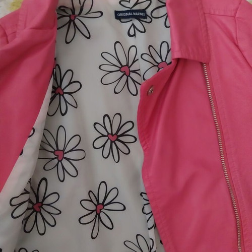Original Marines jacket for 6-7 years old like new, thin