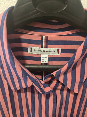 Tommy Hilfiger shirt like new, thin and cool fabric, size M