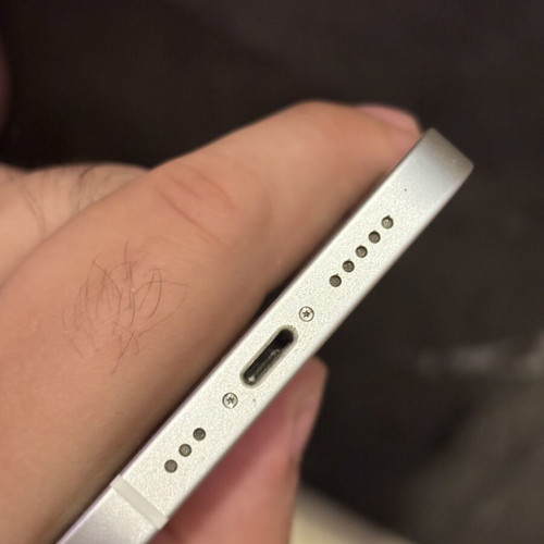 iPhone 12 64GB White unlocked, used, battery health 89% with 3 cases
