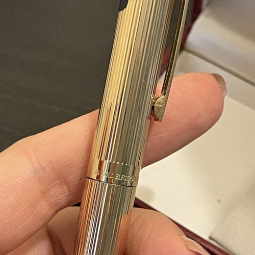 Sheaffer 14K 585 fountain pen used with box and 2 refills