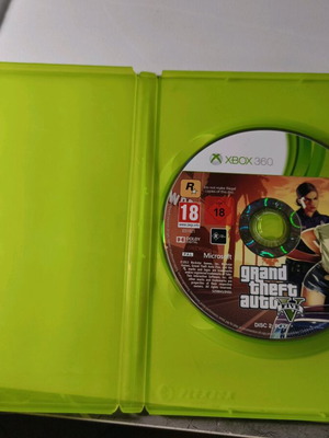 Grand Theft Auto Five Xbox 360 game used, no case