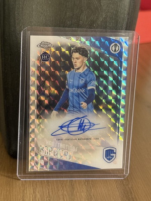 2025-26 Topps Chrome Konstantinos Karetsas auto RC rookie card Genk Dortmund