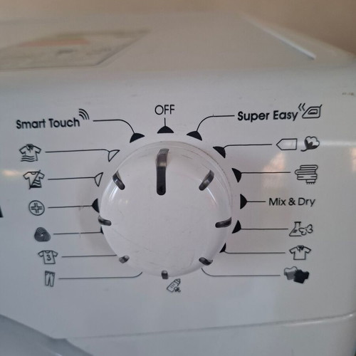 Candy Clothes Dryer 9kg used with Heat Pump and Support Base