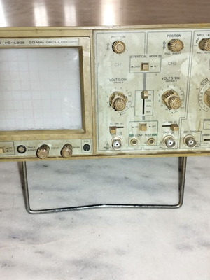 Oscilloscope HC-L202 20mhz used, broken