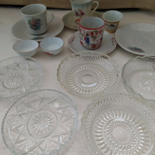 Vintage cups and dessert plates used, set