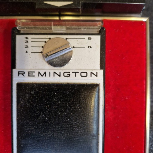 Remington Vintage Electric Shaver like new