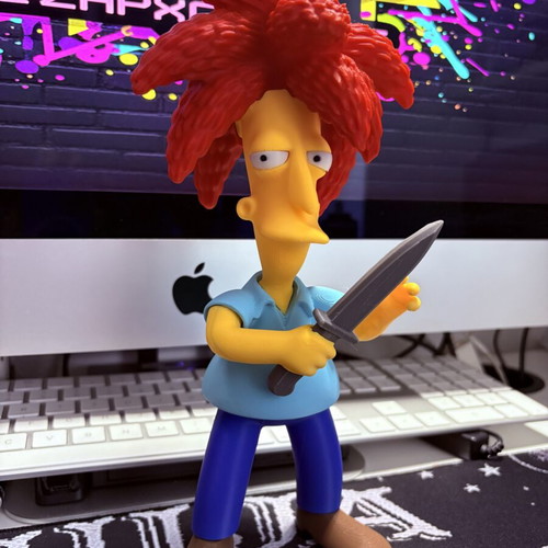 Sideshow Bob figure like new, about 16 cm tall