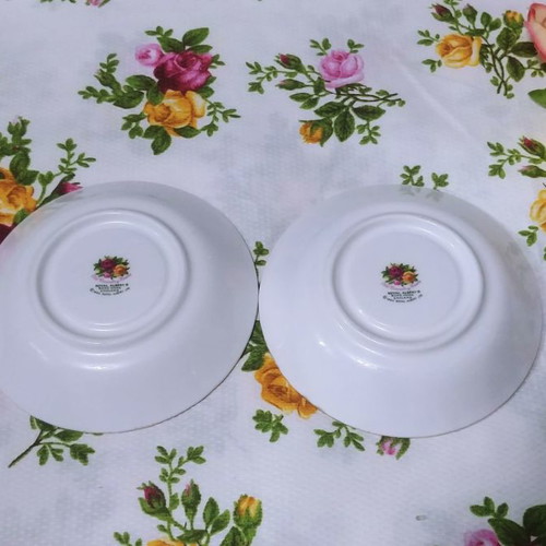 Royal Albert Old Country Roses bone china tea saucers pair new