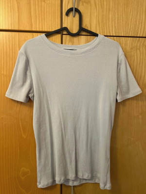 Zara ribbed short-sleeve blouse like new, size L