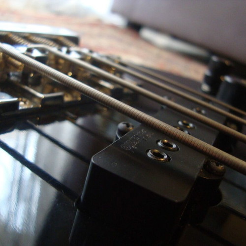 Washburn B-10 Force ABT Fretless Bass Guitar used, left-handed