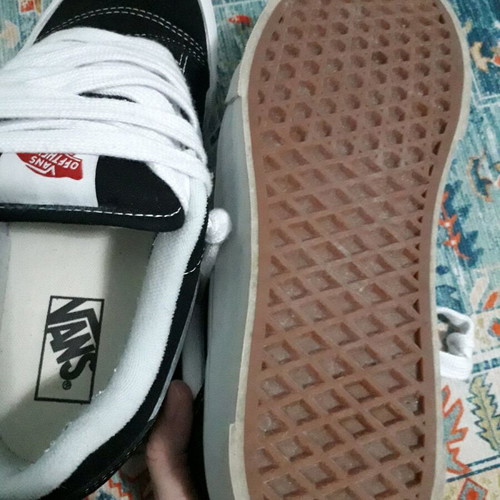 Vans Knu Skool sneakers like new, size 40, black and white
