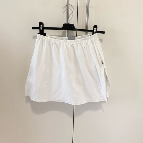 Nike DRI-FIT tennis skirt size XS like new, white