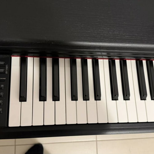 Yamaha Arius 144 digital piano like new, slightly played