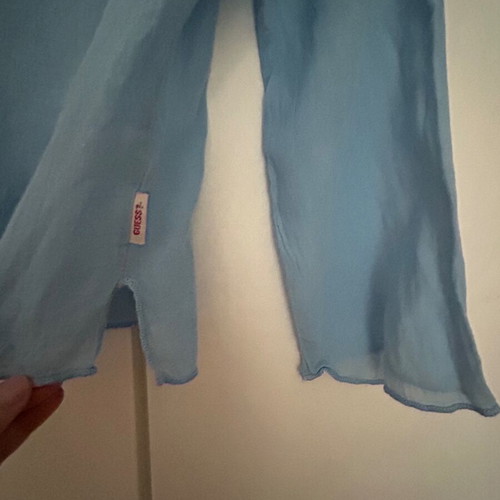 GUESS JEANS AUTHENTIC, airy 100% cotton, sky blue color, size M.