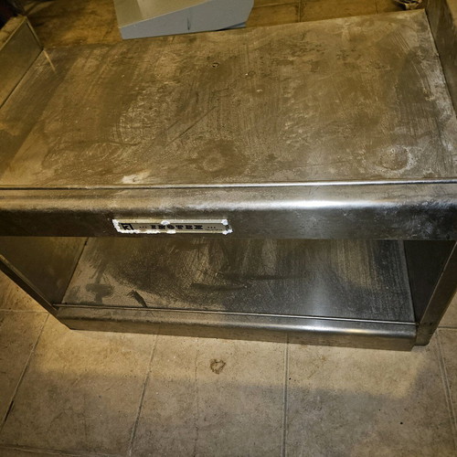 Inotex heated stainless steel counter used for kitchen