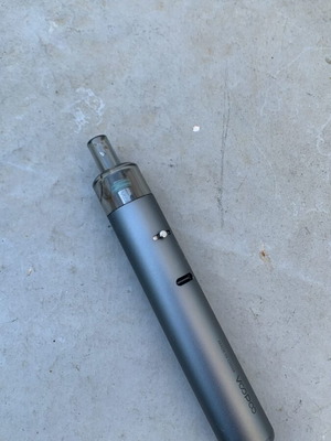 Electric cigarette used with burnt coil