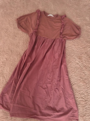 Φόρεμα εγκυμοσύνης μεταχειρισμένο, μέγεθος M, ροζ, φαρδύ κάτω από το γόνατο