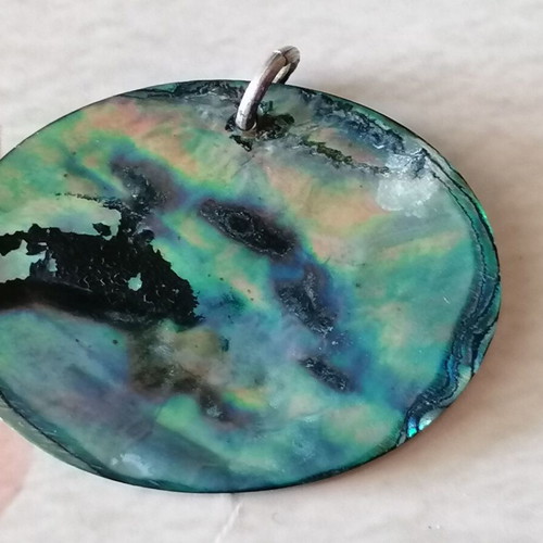 Abalone Shell Pendant Oval with Silver 925 Ring new, blue and green