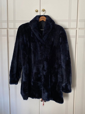 Blue synthetic fur coat like new, size XL