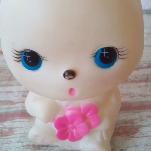 Vintage bunny rabbit sitting squeaky toy used, 70s