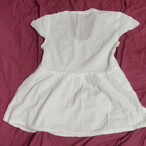White short-sleeve cotton blouse like new, size 40-42-44