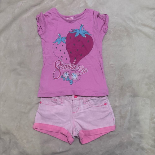 Set of shorts and t-shirt for girls 6 years old like new