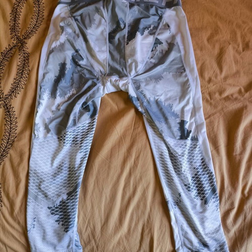 Nike Pro men's 3/4 leggings used, gray-white camo, size XL