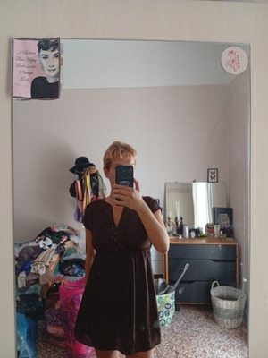 Loose airy mini dress, brown and gold