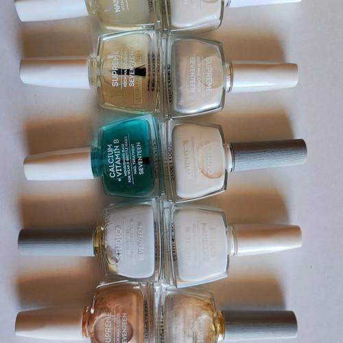 Seventeen nail polishes new, pack of 10