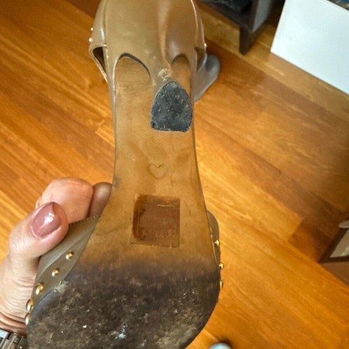 Moschino size 40 brown heels used with gold button detail