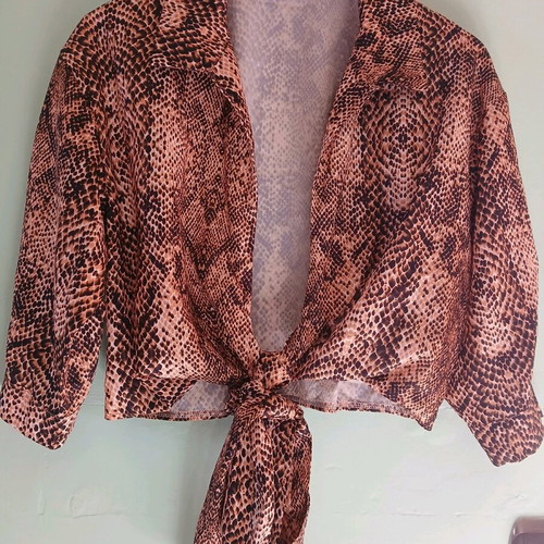 Top brown leopard size large new with front tie and sleeves