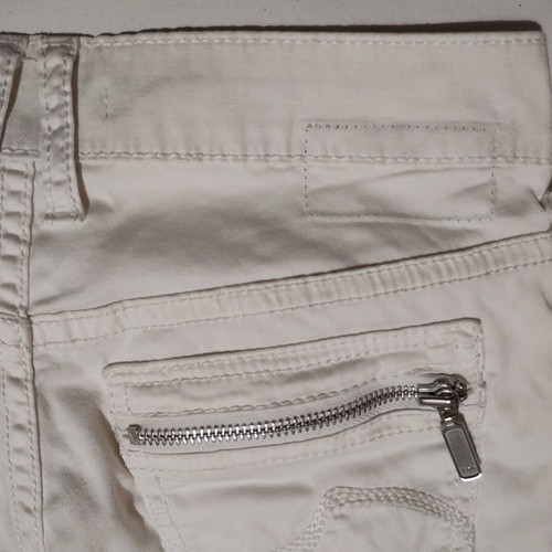 Killah women's pants white used, size 25