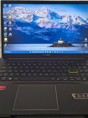 Asus VivoBook 15 M513UA Ryzen 5 5500u 16GB 1TB SSD Windows 11 Pro like new