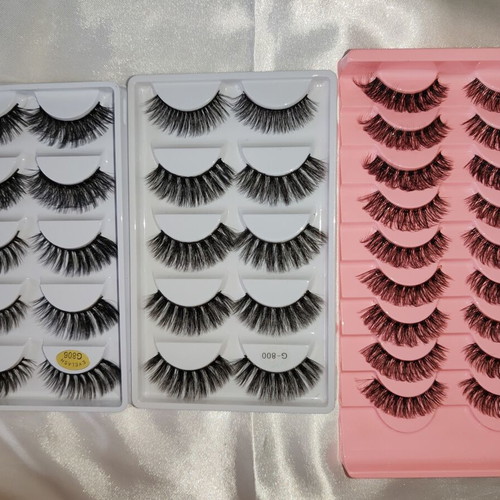 Eyelashes set in various styles, new