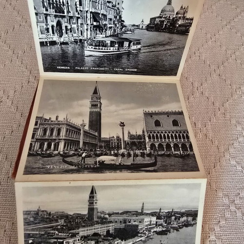 Ricordo di Venezia vintage postcard album, 20 views