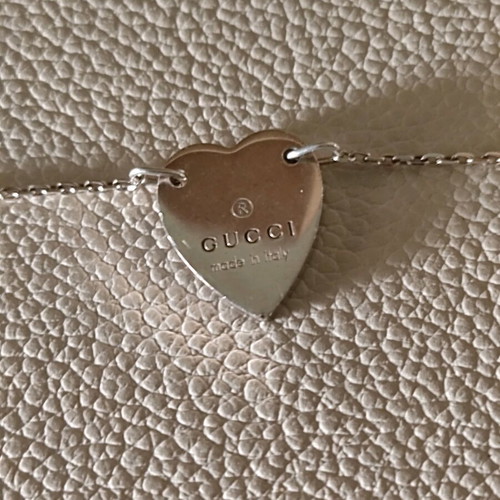 Gucci Trademark sterling silver 925 bracelet with heart like new