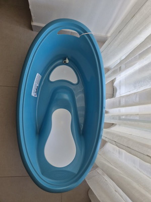 Brevi baby bath tub like new, Italian made
