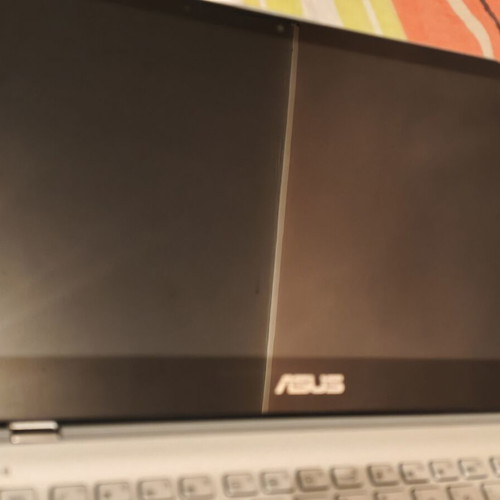 ASUS Q405U 14" Full HD 2-in-1 Touchscreen Laptop bundle