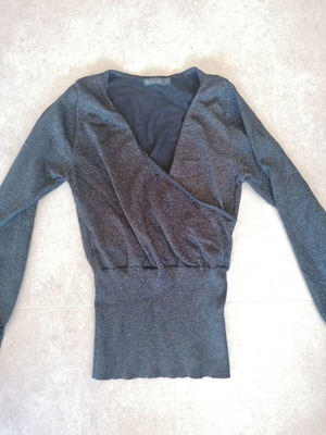 Wrap blouse with gold thread like new, size S, black