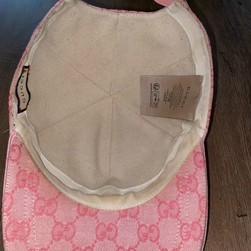 Gucci GG Canvas Baseball Hat Pink like new