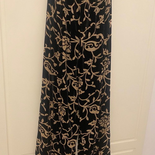 Nema velvet pants with embossed patterns new, s/m