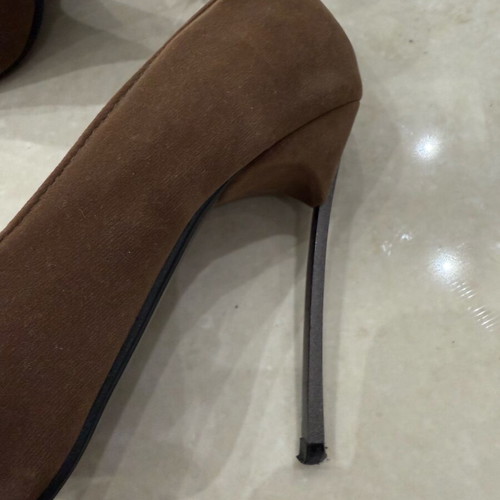 Fullah Sugah Pump Size 37 Velvet Brown Like New with Unique Heel