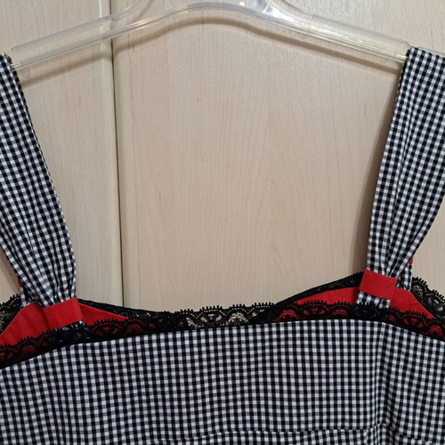Raxevsky women's top new, black and red floral lace