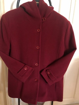 Woolen half coat new in burgundy color with hood XL