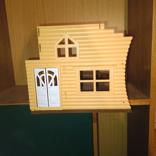 Open wooden dollhouse like new