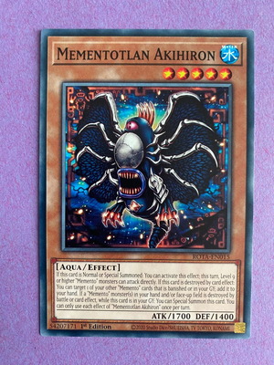 Yu-Gi-Oh! Card Mementotlan Akihiron like new
